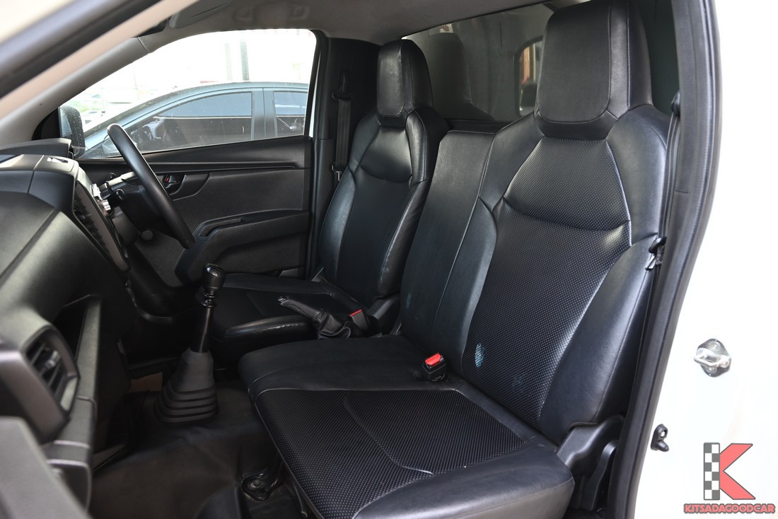 ISUZU D-Max cargo 1477 full