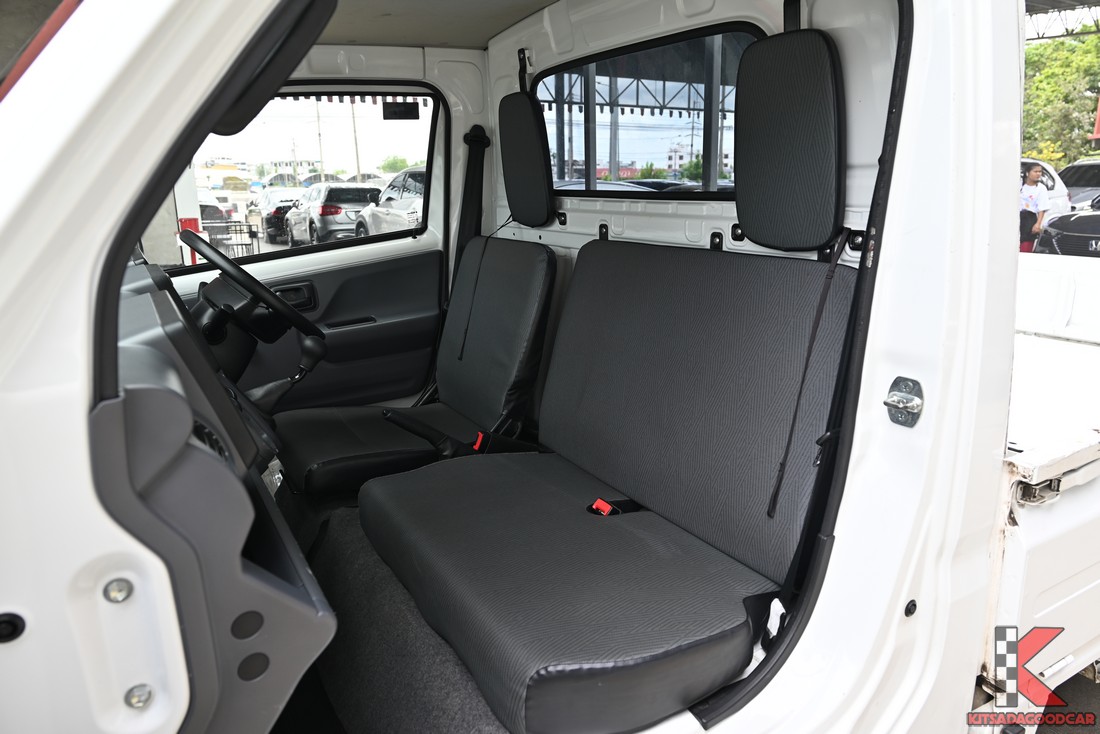 Suzuki Carry Truck 180 full