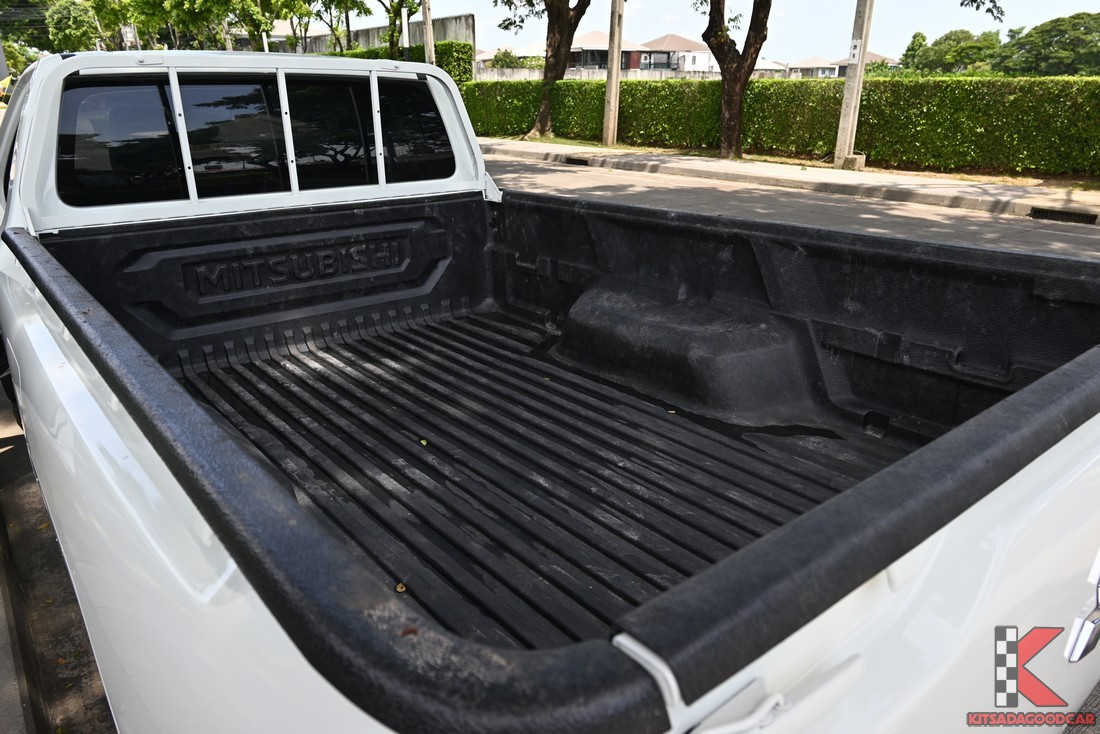 Mitsubishi Triton SINGLE CAB 8094 full