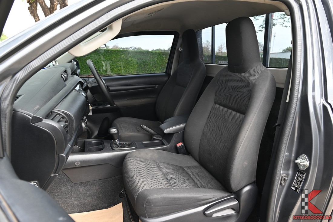 Toyota Revo SINGLE Entry 284 full