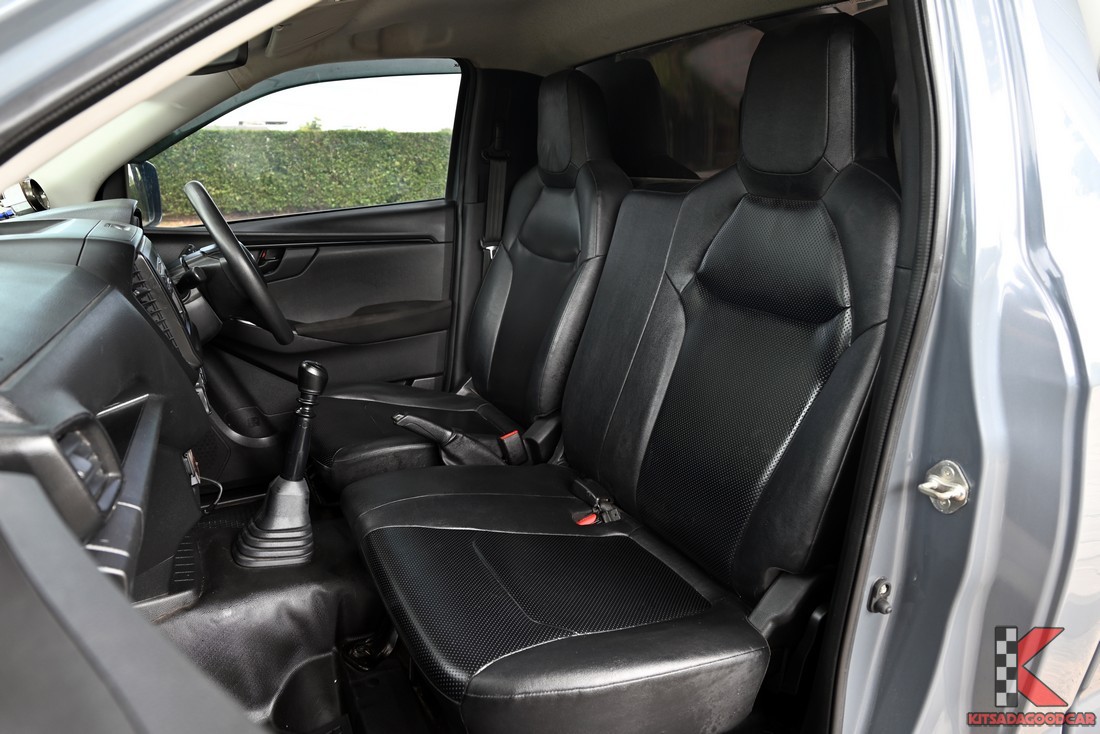 
								ISUZU D-Max cargo 7172 full									