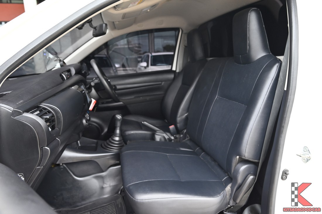 
								Toyota Revo cargo 2689 full									