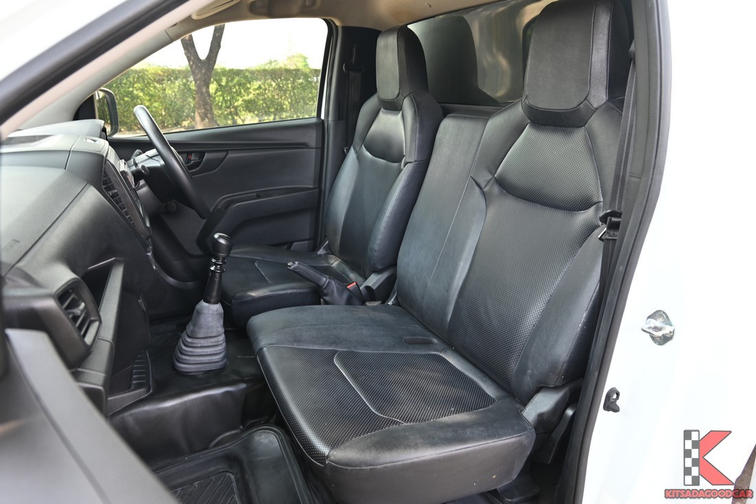 
								ISUZU D-Max cargo 4483 full									