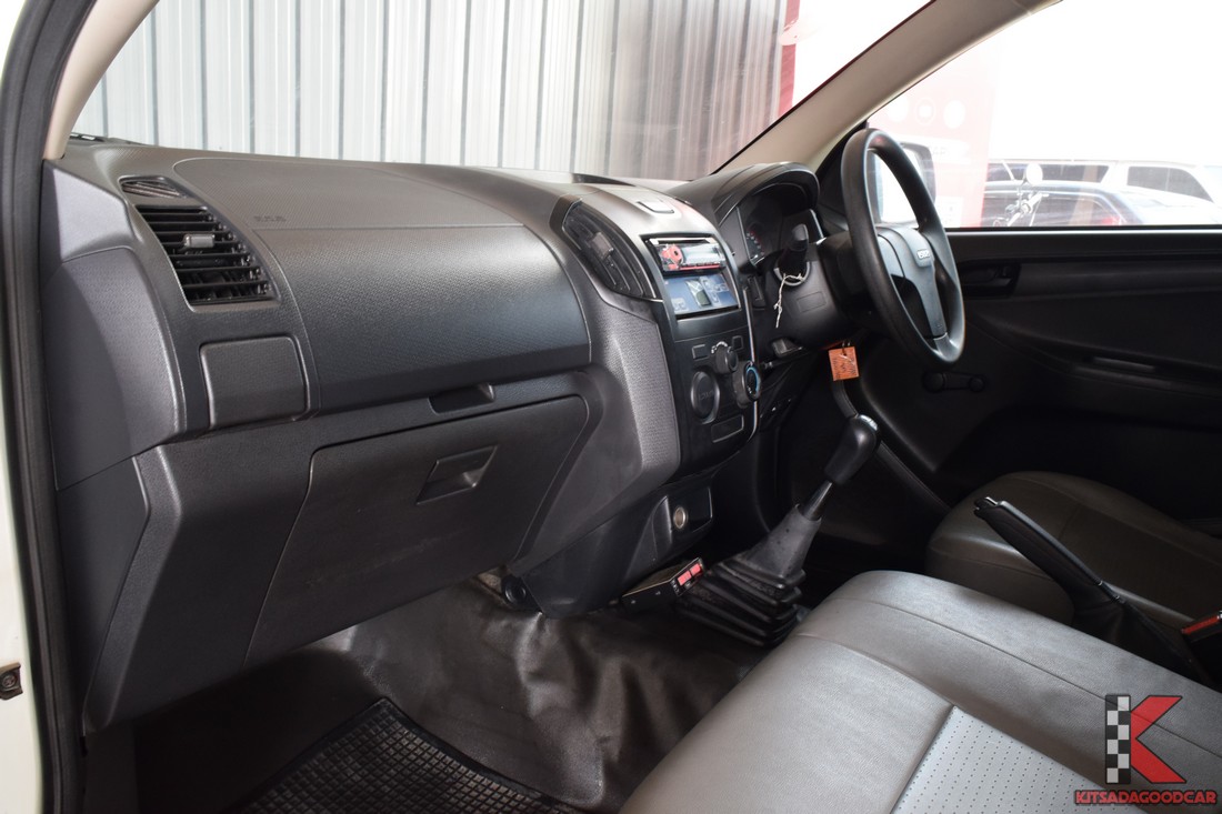 
								ISUZU D-Max COOL 3203 full									