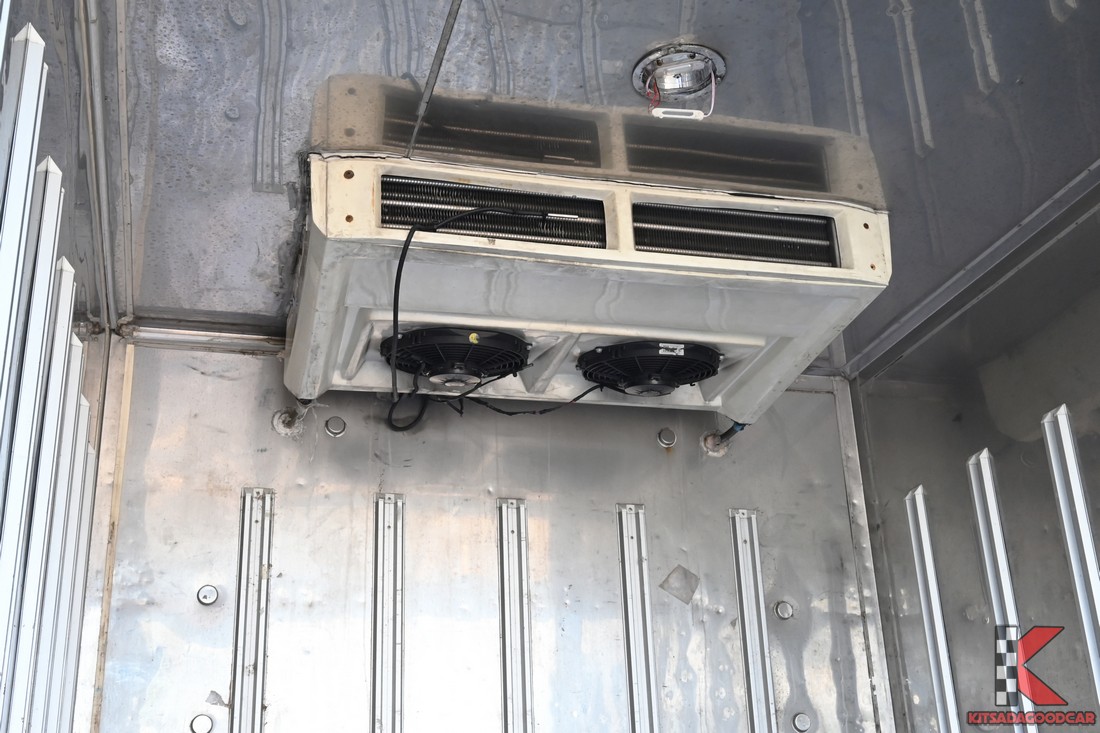 
								ISUZU D-Max COOL 5204 full									