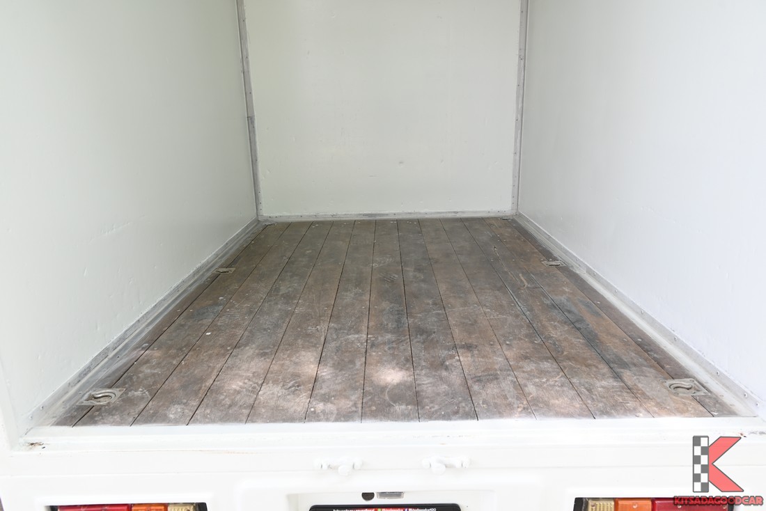 
								Mitsubishi Triton cargo 1534 full									