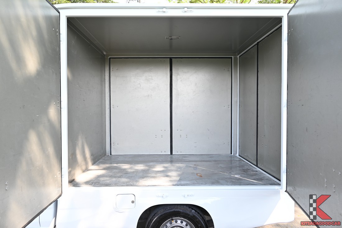 
								ISUZU D-Max cargo 5716 full									