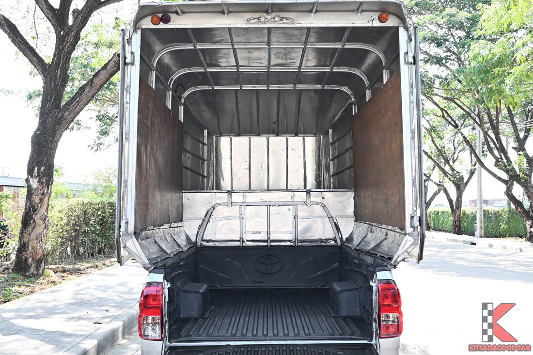 
								Toyota Revo cargo 1544 full									