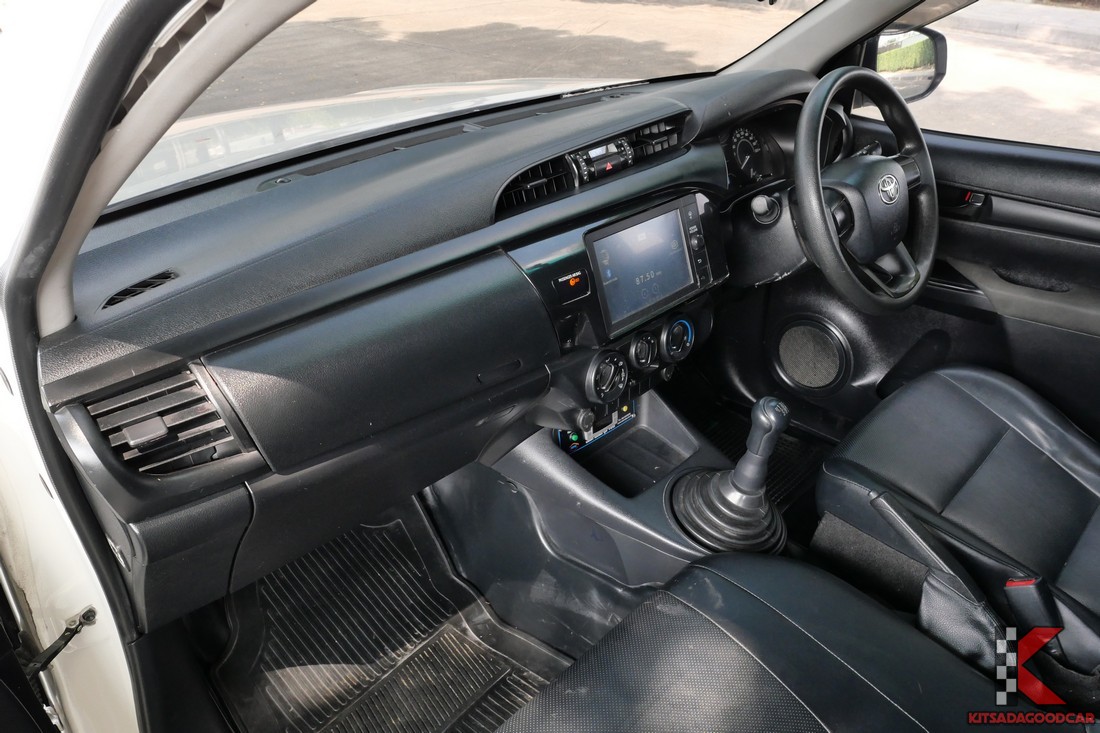 
								Toyota Revo COOL 2046 full									