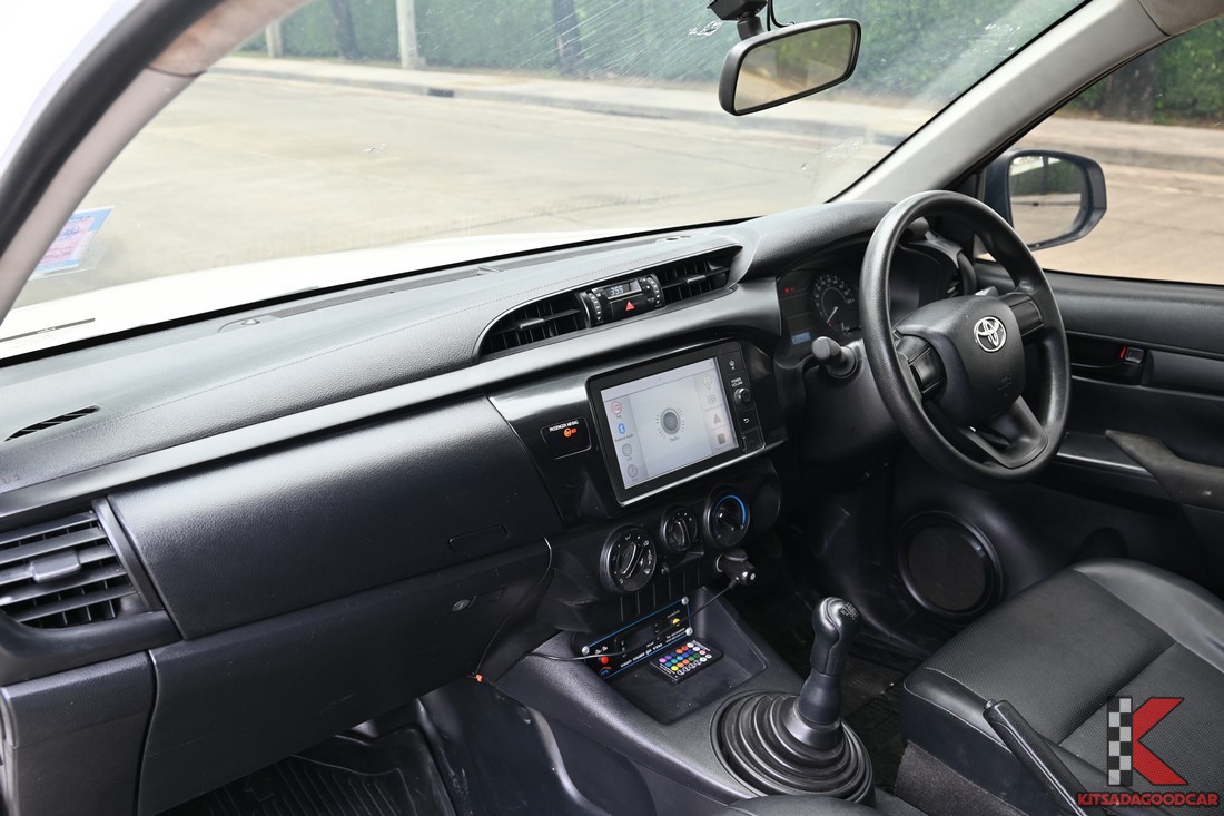 
								Toyota Revo COOL GOOD TEMP 8744 full									