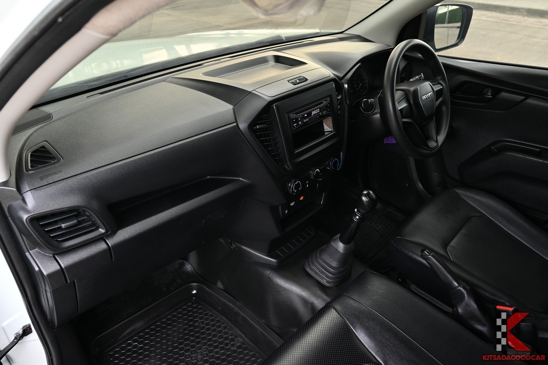 
								ISUZU D-Max cargo 5966 full									