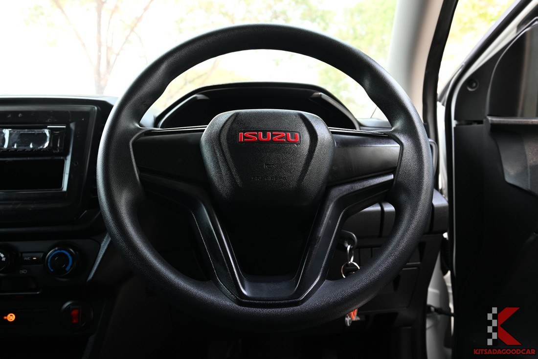 
								ISUZU D-Max COOL 457 full									