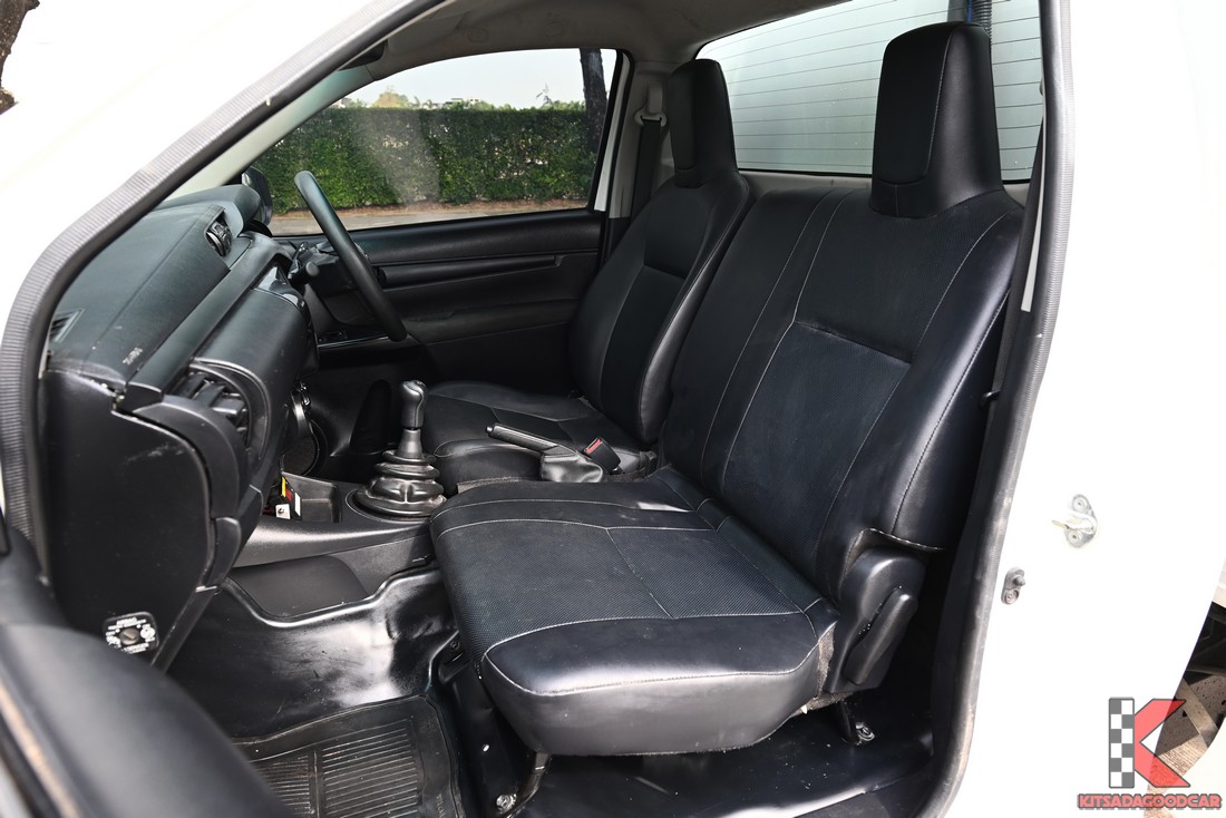 
								Toyota Revo COOL 9783 full									