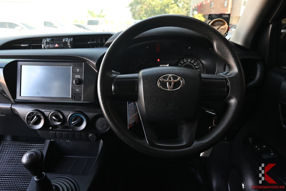 
								Toyota Revo KOG 6361 full									