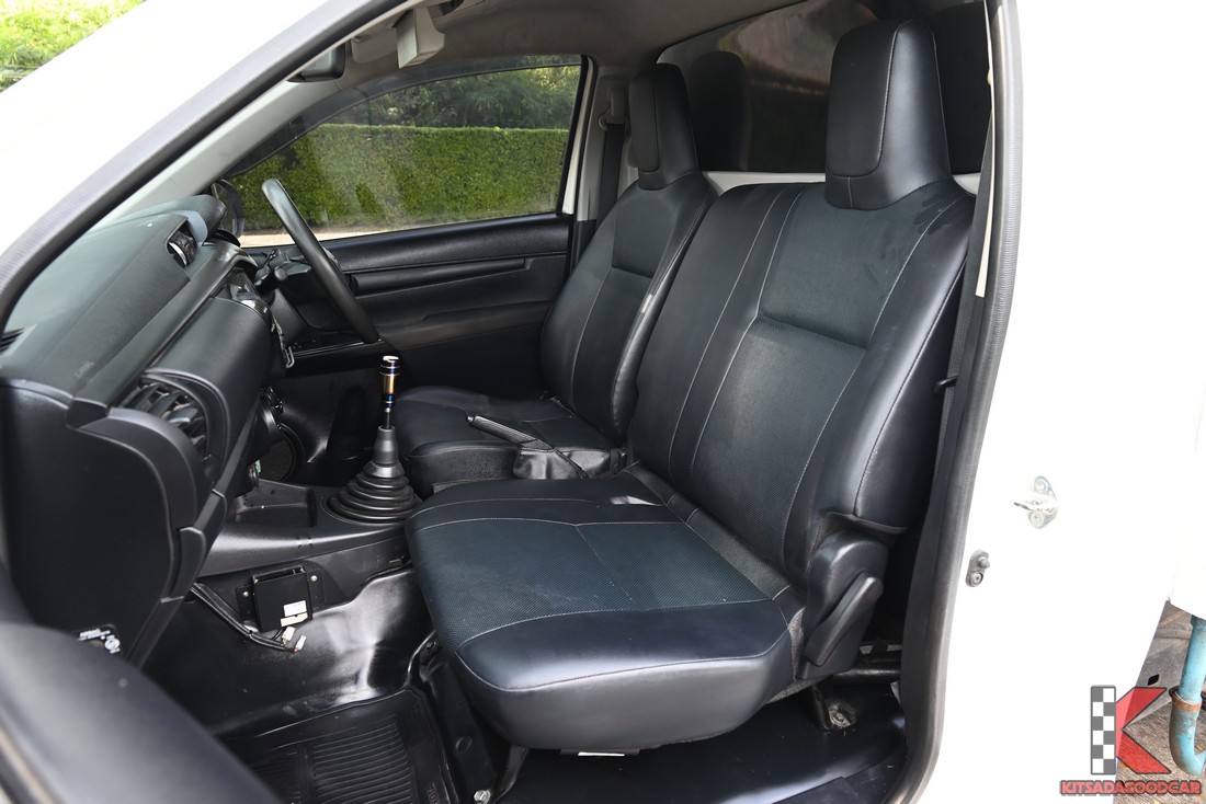 Toyota Revo COOL 1402 full