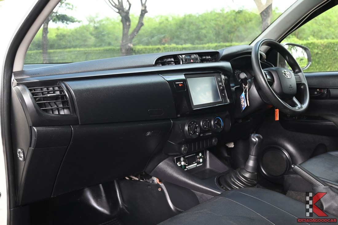 Toyota Revo COOL 3940 full