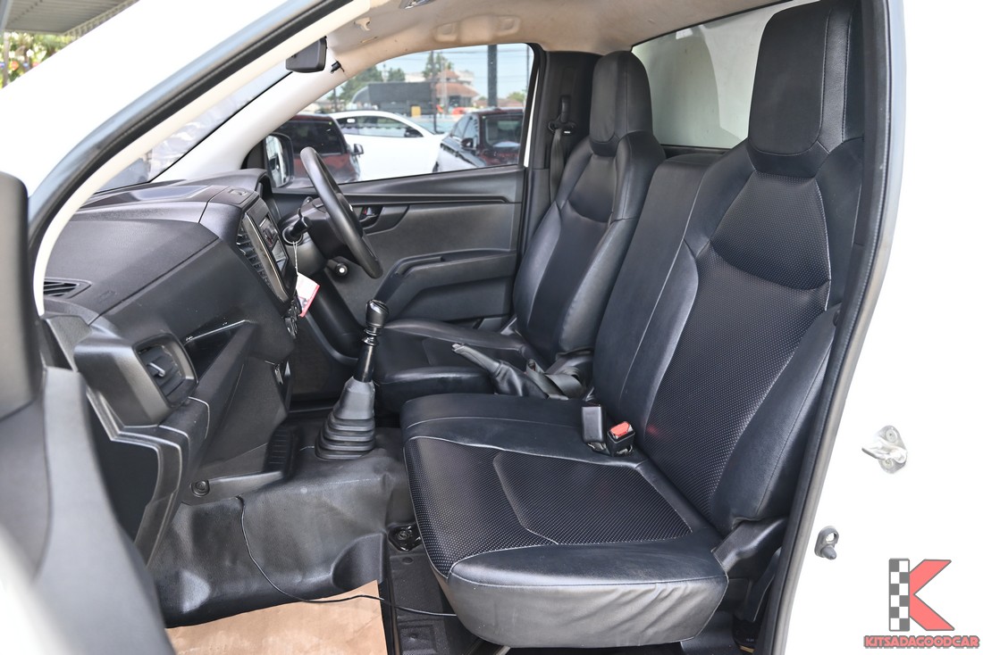 
								ISUZU D-Max cargo 8210 full									