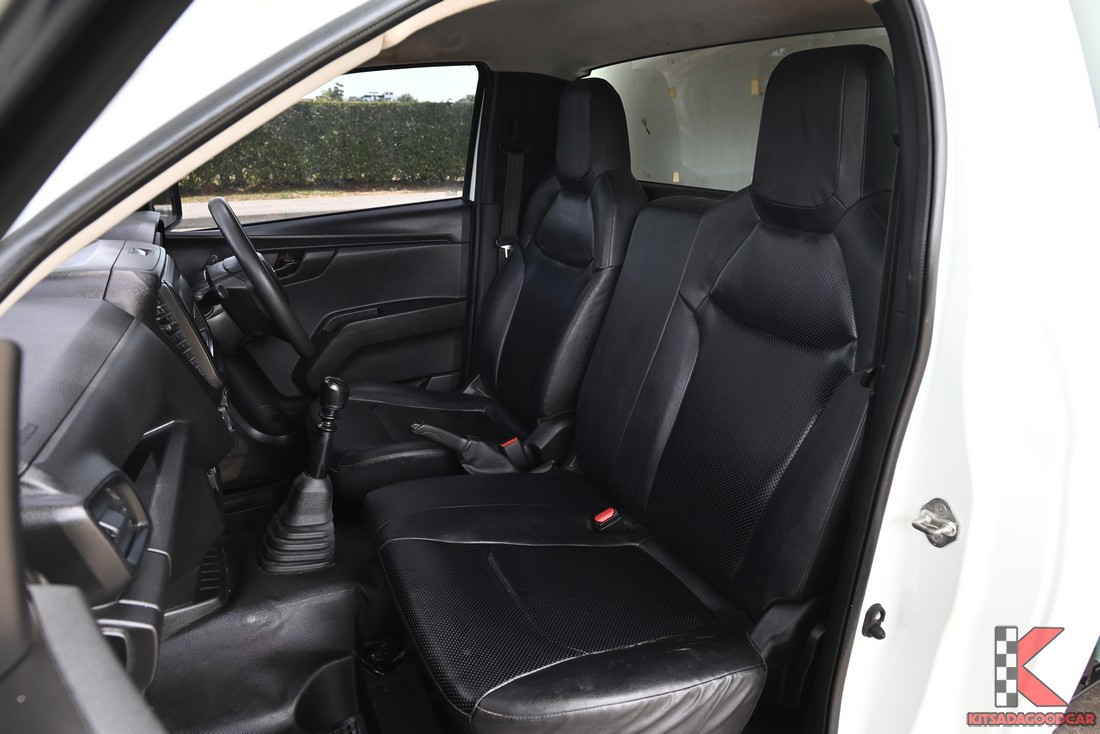 ISUZU D-Max cargo 1513 full