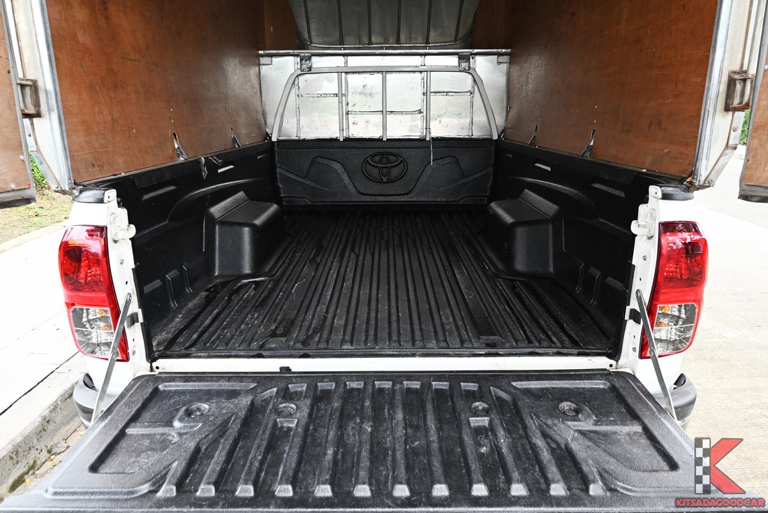 Toyota Revo cargo 9763 full