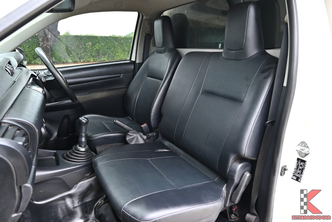 
								Toyota Revo cargo 9396 full									