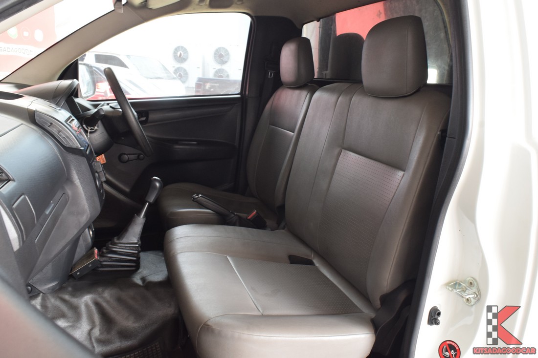 
								ISUZU D-Max COOL 3203 full									