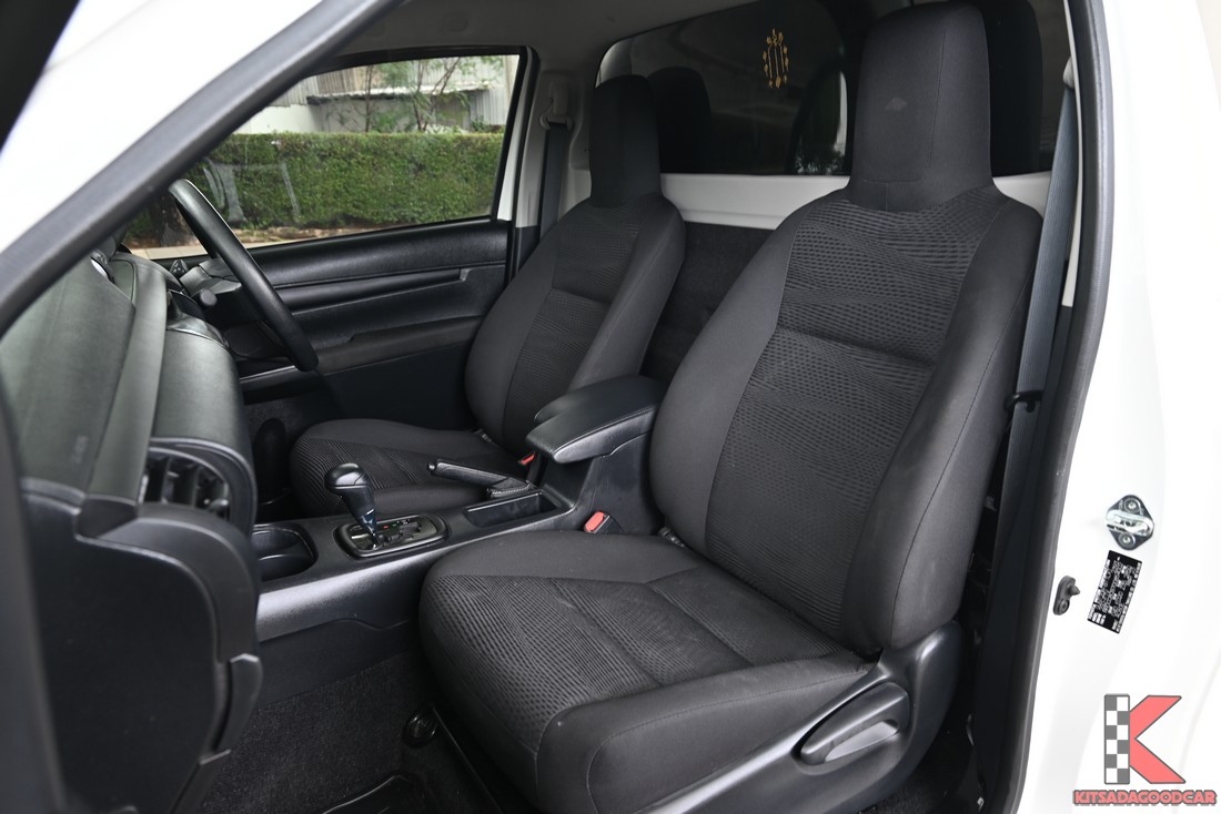 
								Toyota Revo cargo 4094 full									