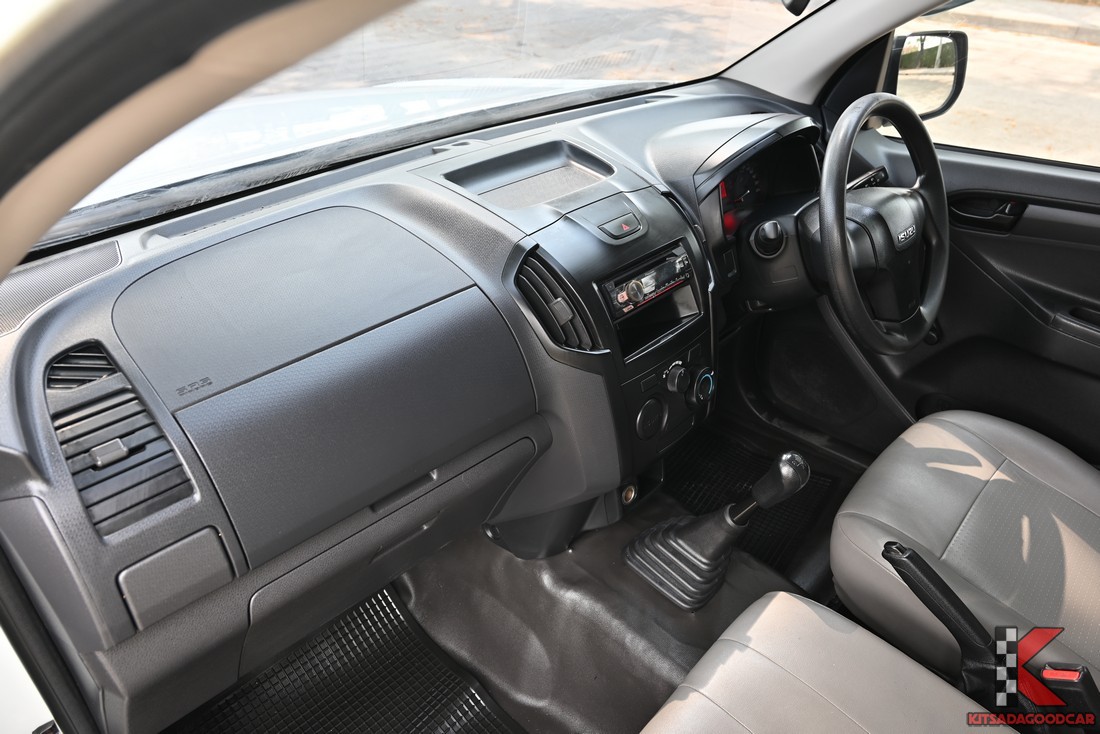 
								ISUZU D-Max cargo 5089 full									