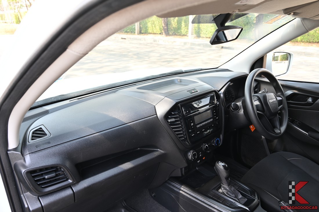 
								ISUZU D-Max cargo 5468 full									