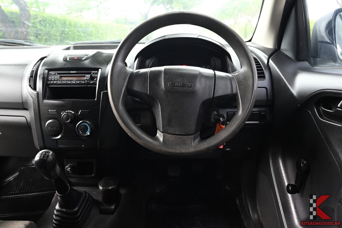
								ISUZU D-Max cargo 6286 full									