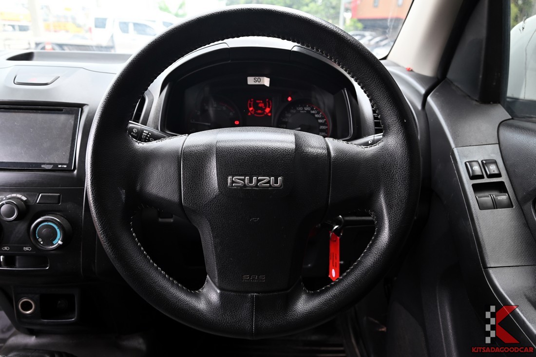 
								ISUZU D-Max cargo 912 full									