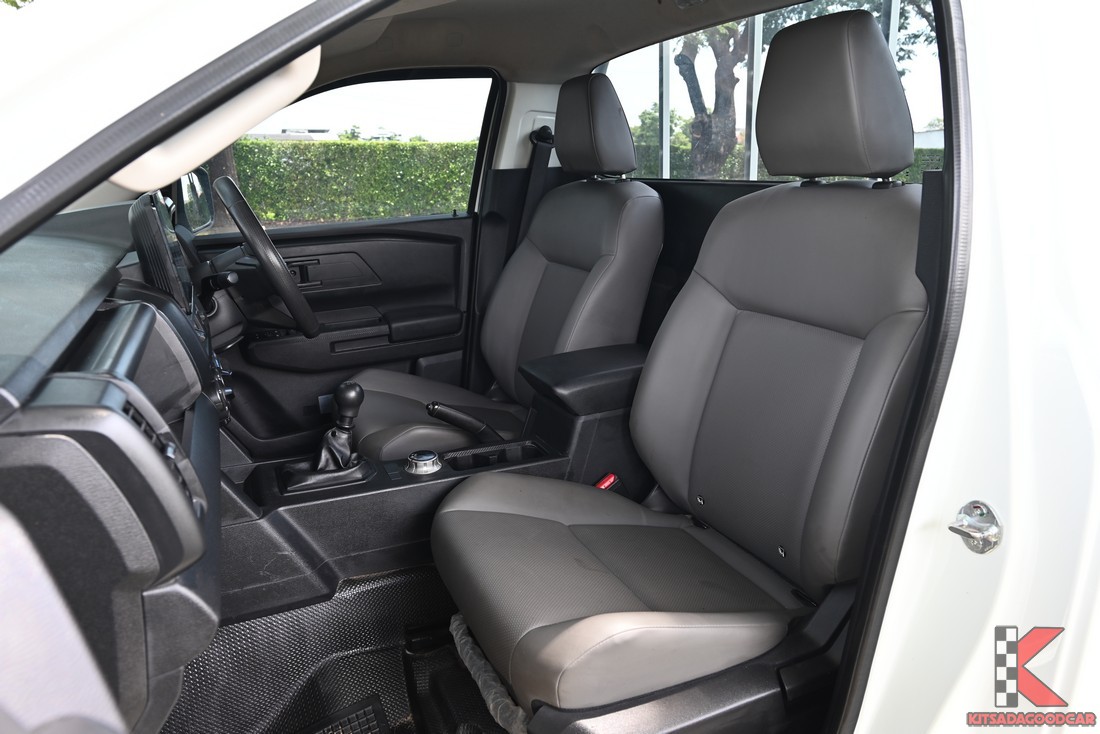 Mitsubishi Triton SINGLE CAB 8094 full