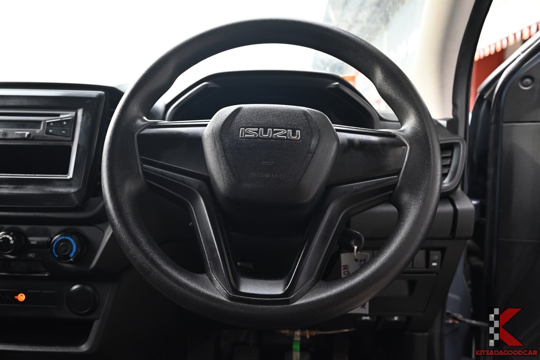 
								ISUZU D-Max KOG 9847 full									