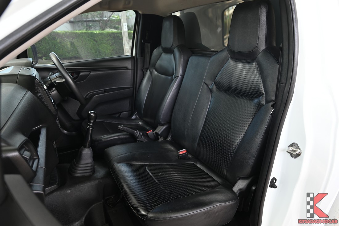 ISUZU D-Max cargo 1479 full