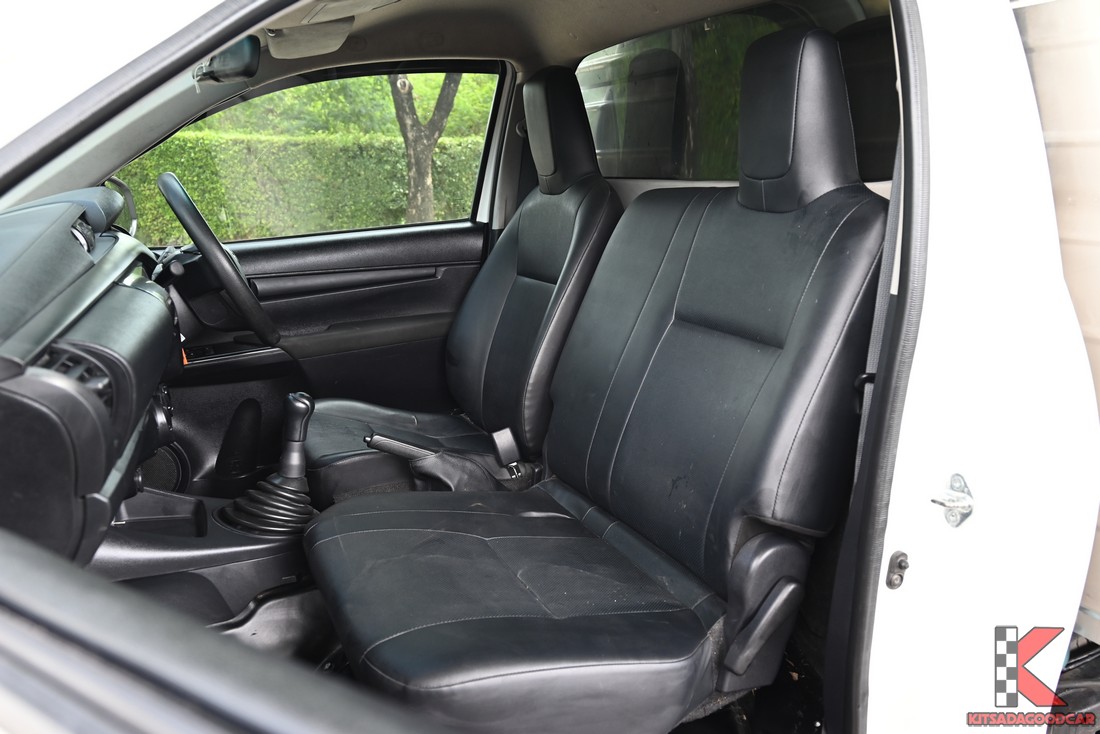 Toyota Revo COOL 3940 full