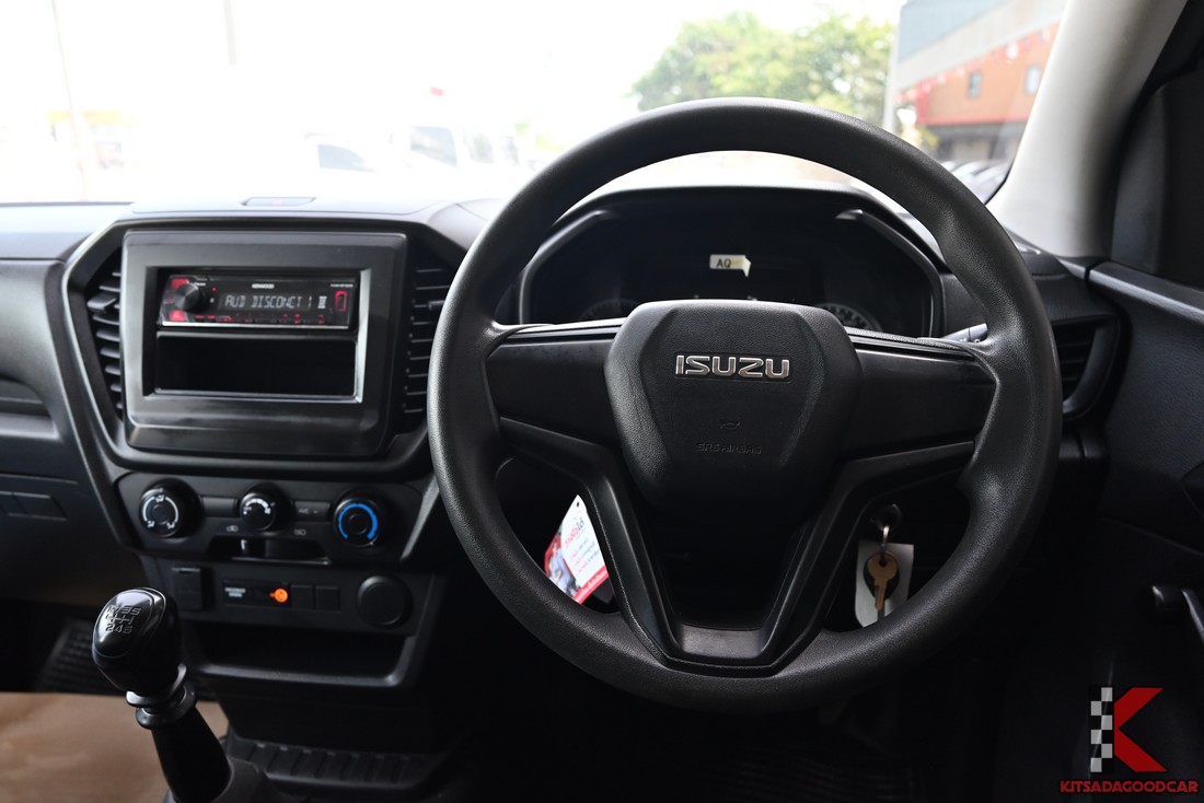 
								ISUZU D-Max cargo 8210 full									