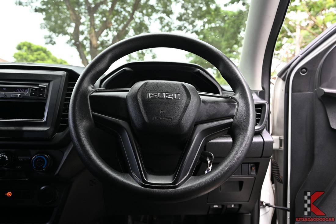 ISUZU D-Max cargo 8805 full