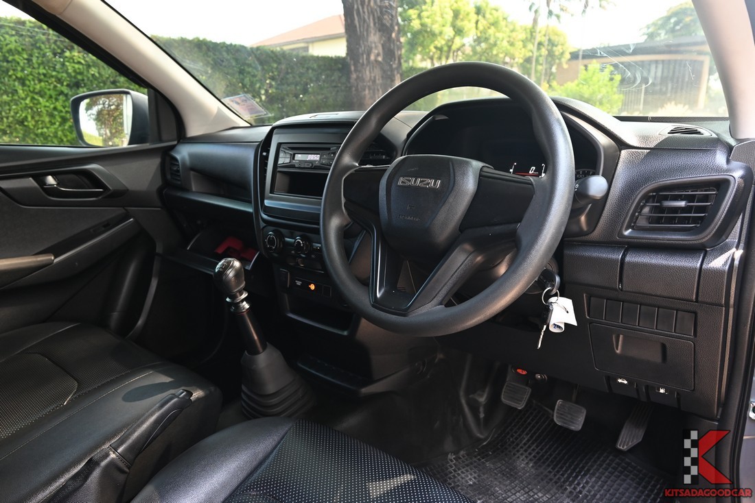 Isuzu D-MAX cargo 2478 full