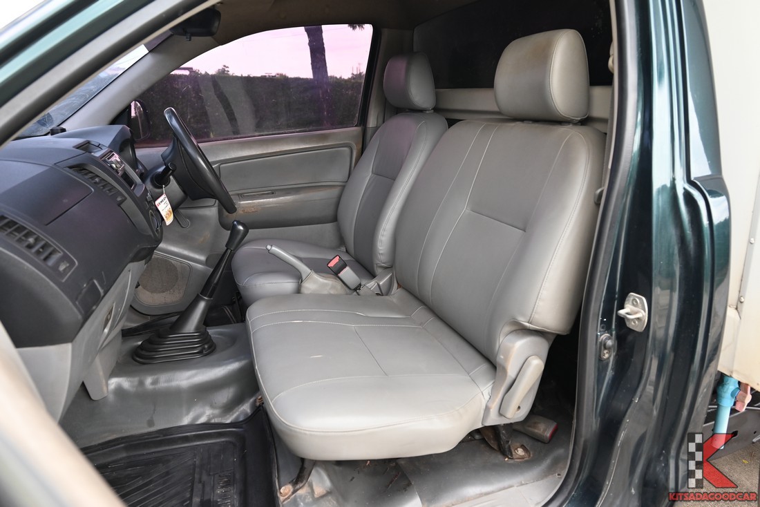 
								Toyota Vigo cargo 6131 full									