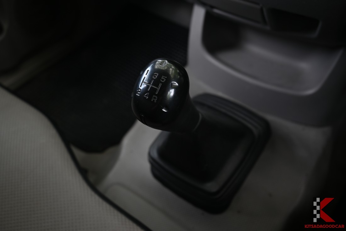 
								Mitsubishi Triton cargo 9396 full									