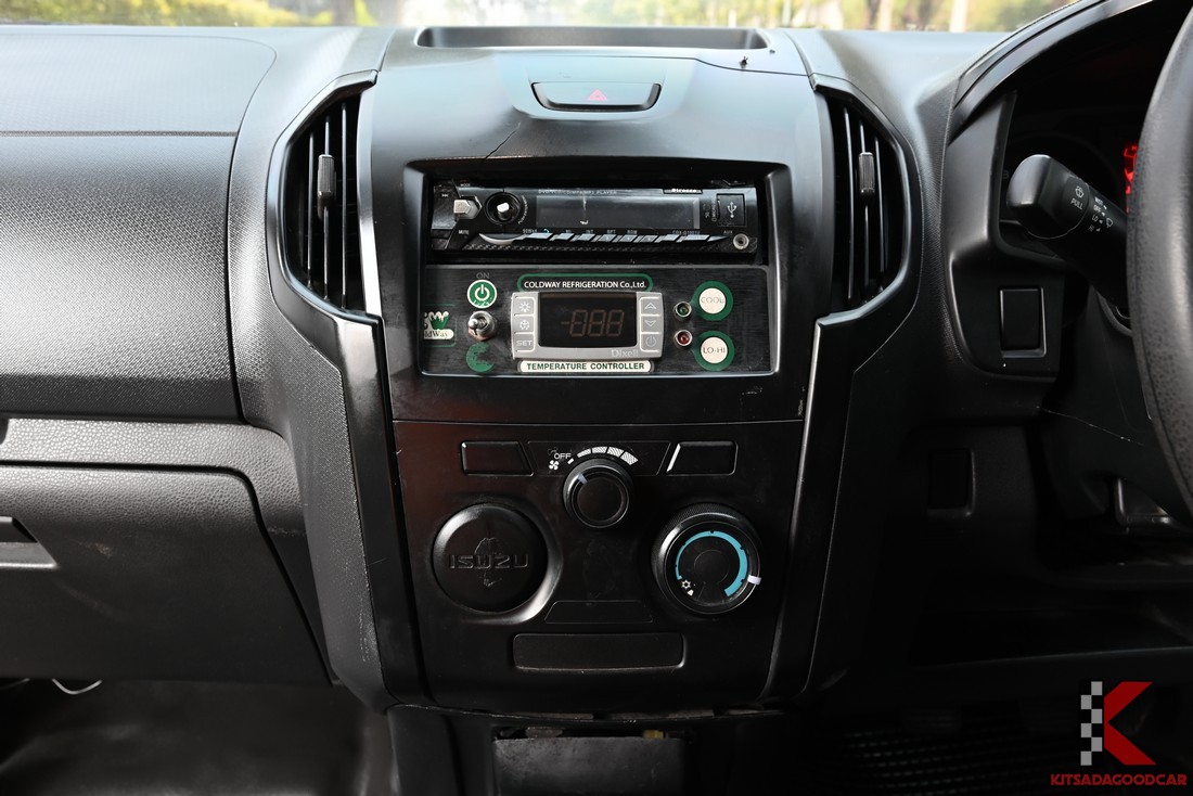 
								ISUZU D-Max COLD WAY 9725 full									