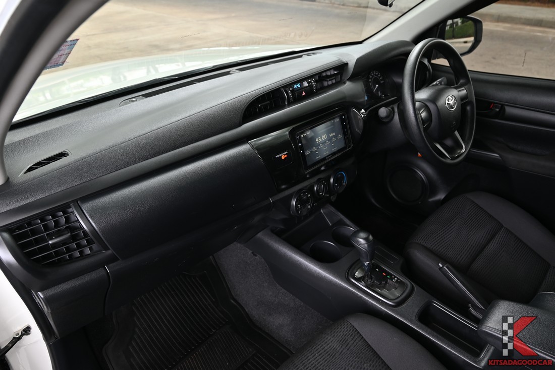 
								Toyota Revo cargo 4094 full									