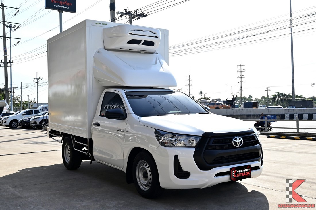 
								Toyota Revo MPC COOL 7594 full									