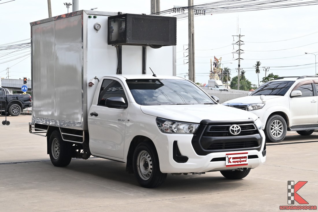 
								Toyota Revo COOL 2381 full									