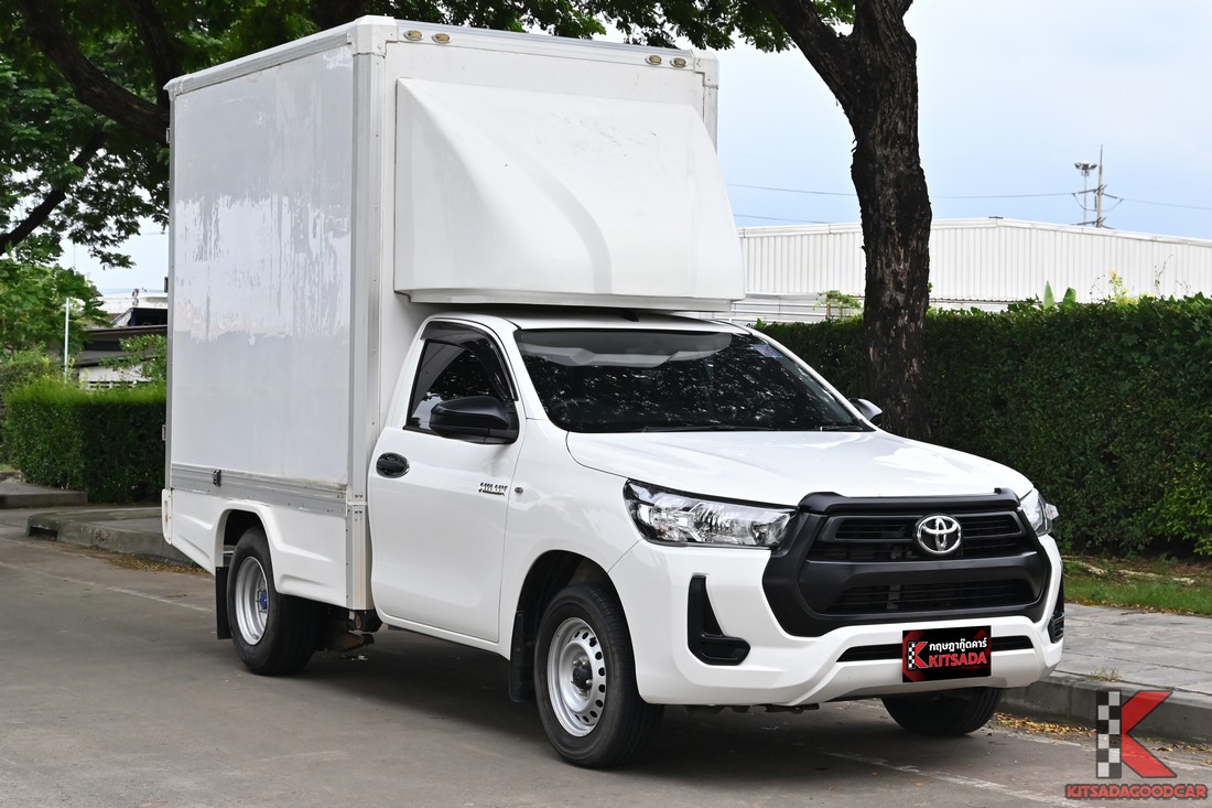 
								Toyota Revo cargo 6328 full									