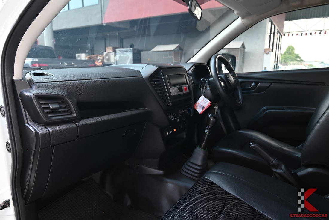 
								ISUZU D-Max COOL 7654 full									