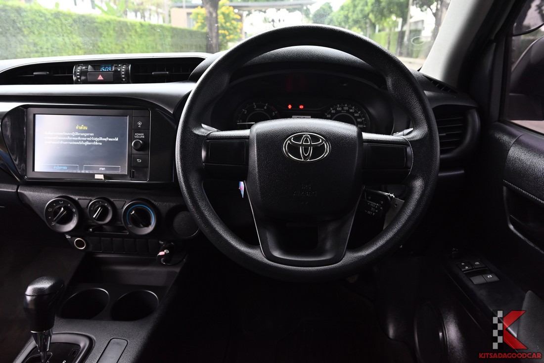 
								Toyota Revo cargo 6328 full									