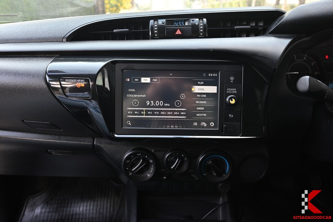 
								Toyota Revo cargo 9502 full									