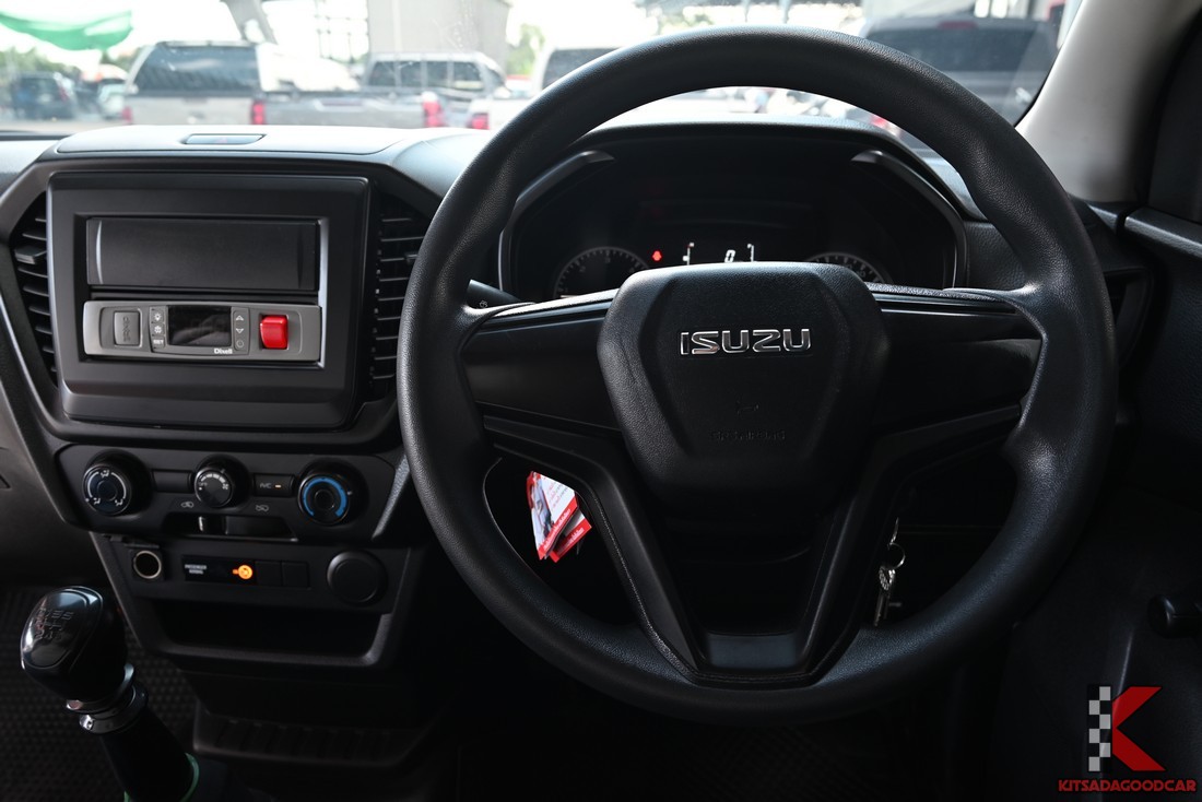 
								ISUZU D-Max COOL 7654 full									