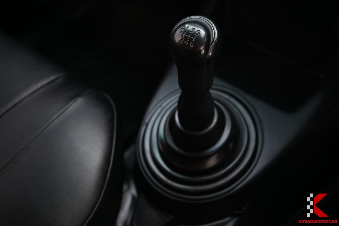 
								Toyota Revo Single Cab 7596 full									