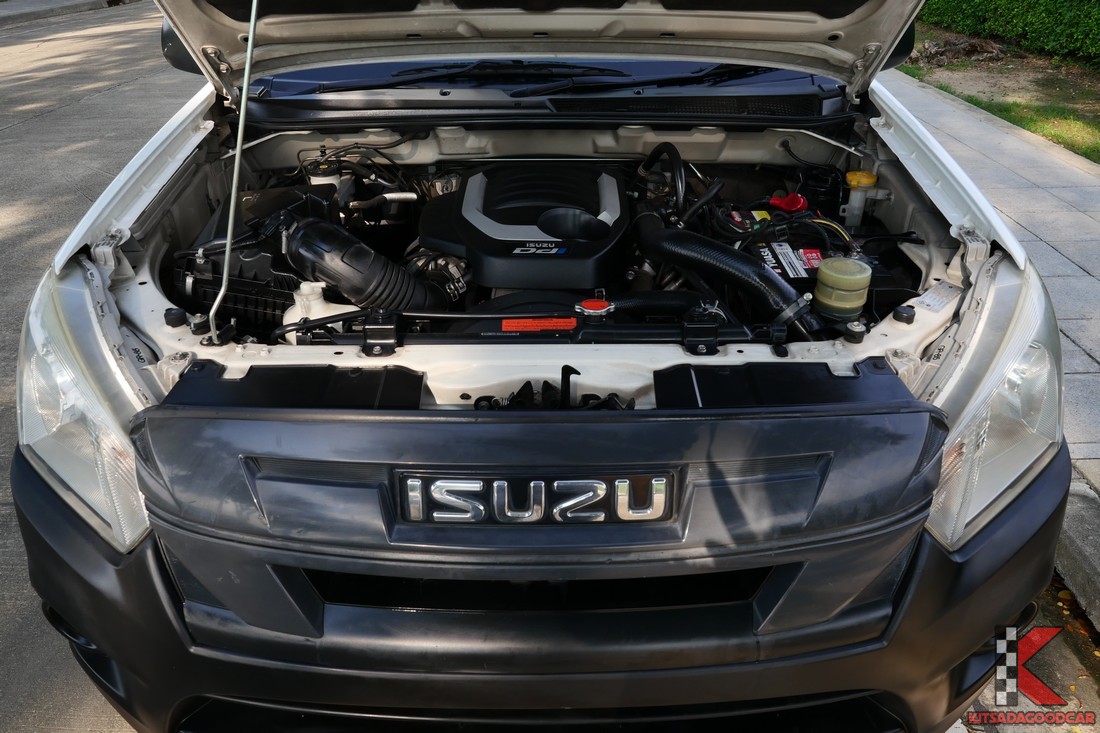 
								ISUZU D-Max Cargo 2752 full									